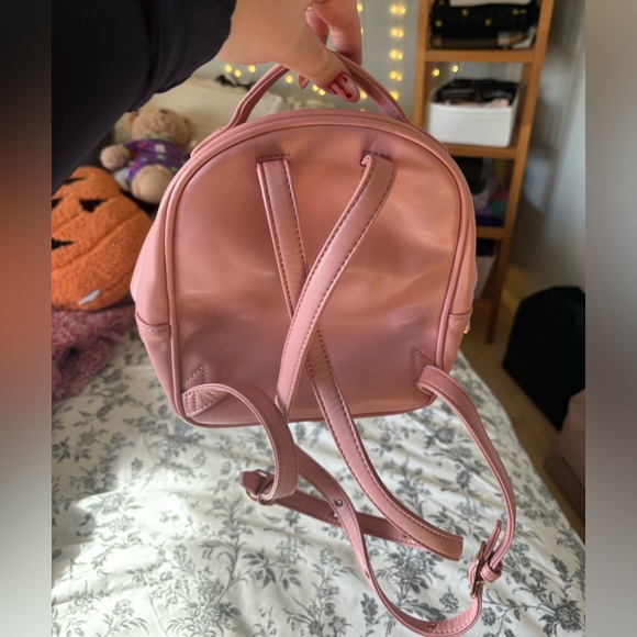 Matt and Nat Backpack - Picture 3 of 5